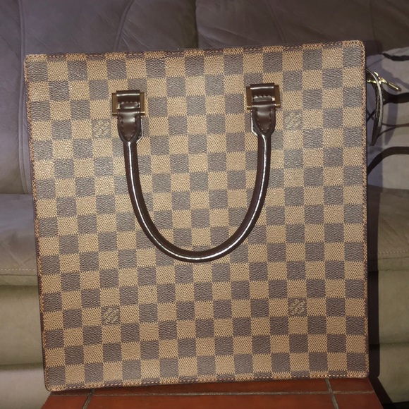 Louis Vuitton Bag - Picture 1 of 4